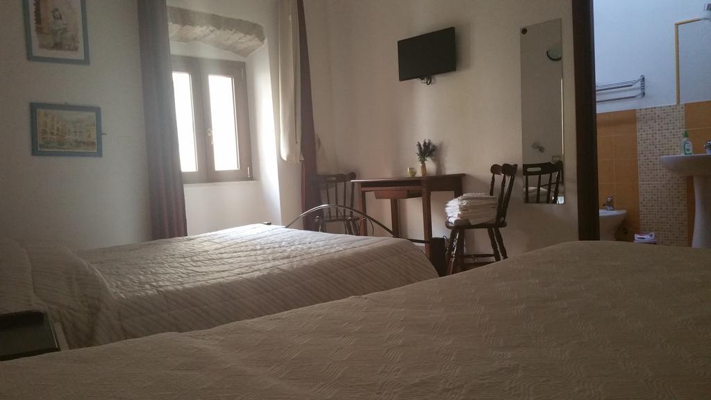 Ada'S Guest House Bosa Luaran gambar